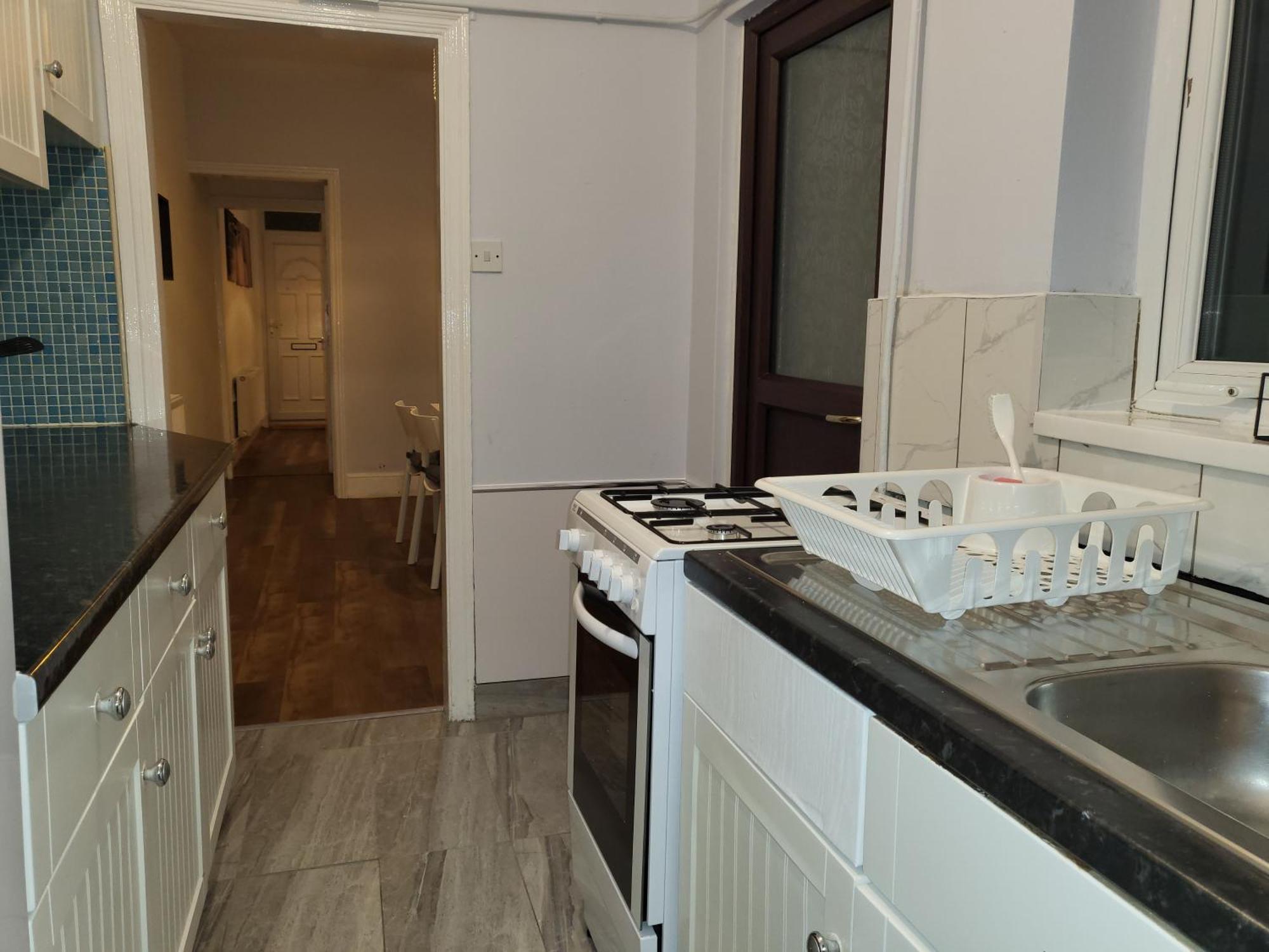 Centre Home: Business & Family-friendly Retreat * Coventry