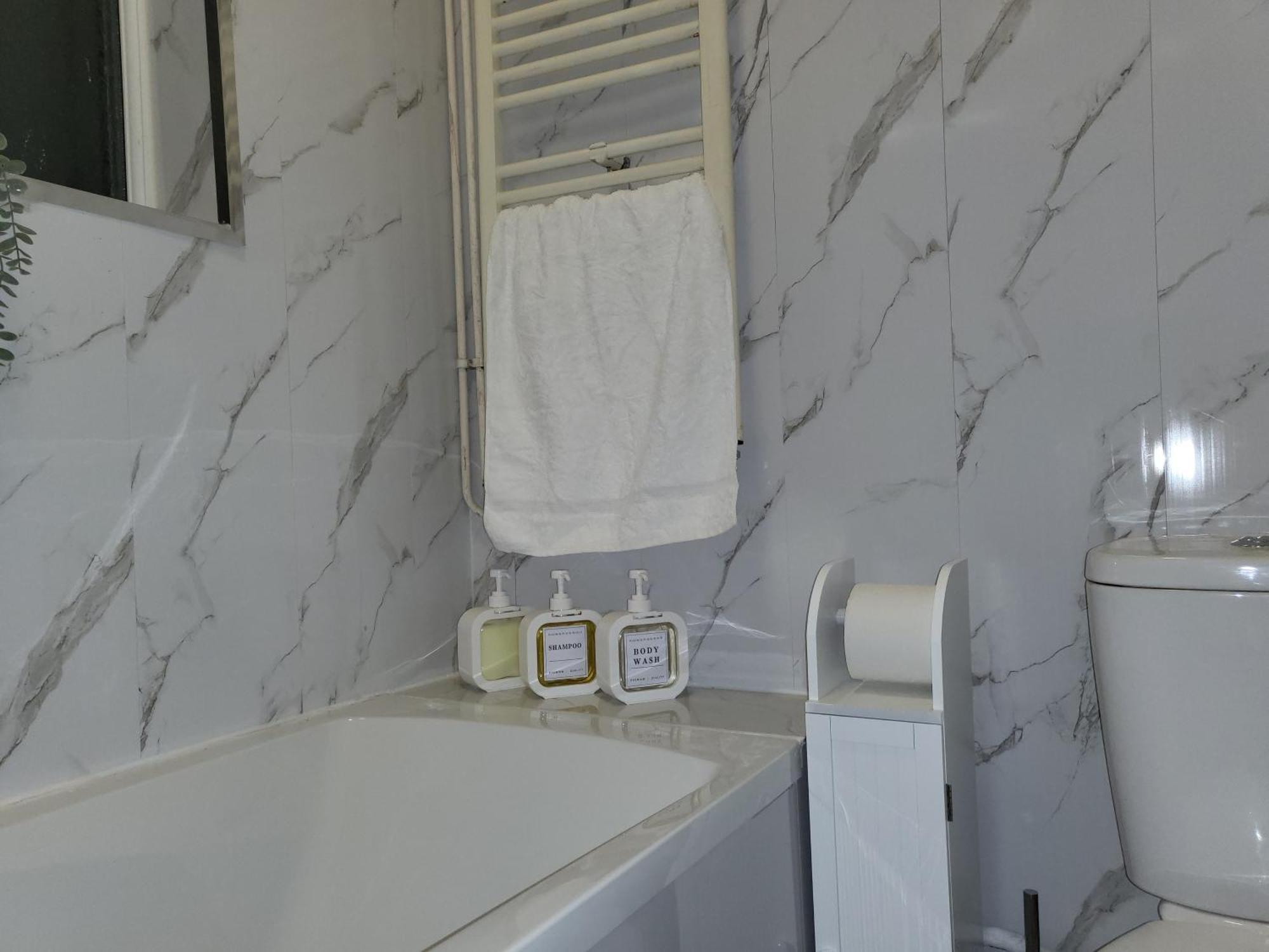 Centre Home: Business & Family-friendly Retreat * Coventry